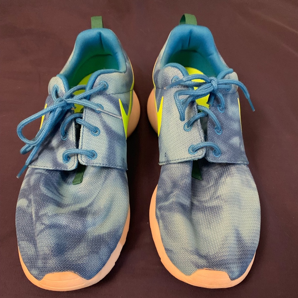 Nike Roshe Run Tie Dye